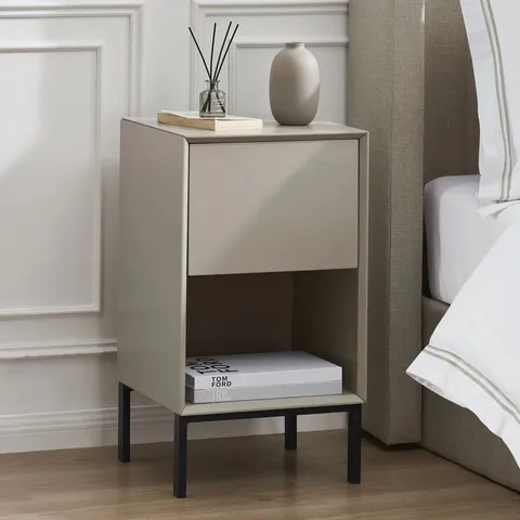 BOXED DUSK NOVA 1 DRAWER BEDSIDE TABLE - TAUPE (1 BOX)