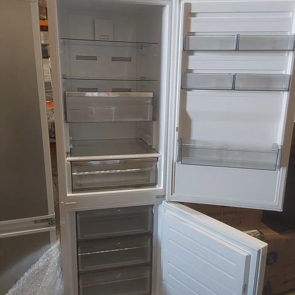 AEG RCB632E3MW - WHITE FREESTANDING 60/40 FROST FREE FRIDGE FREEZER - E ENERGY