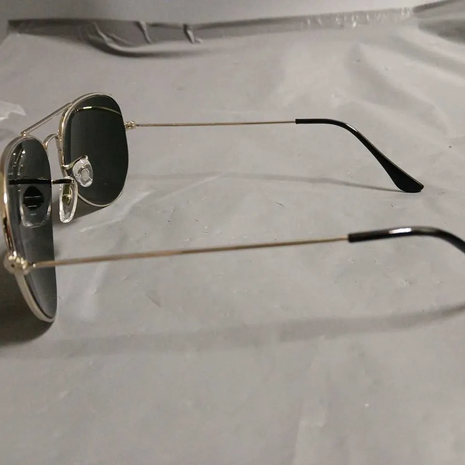 PAIR OF RAYBAN GLASSES WITH REFLECTIVE G-15 LENS IN CASE