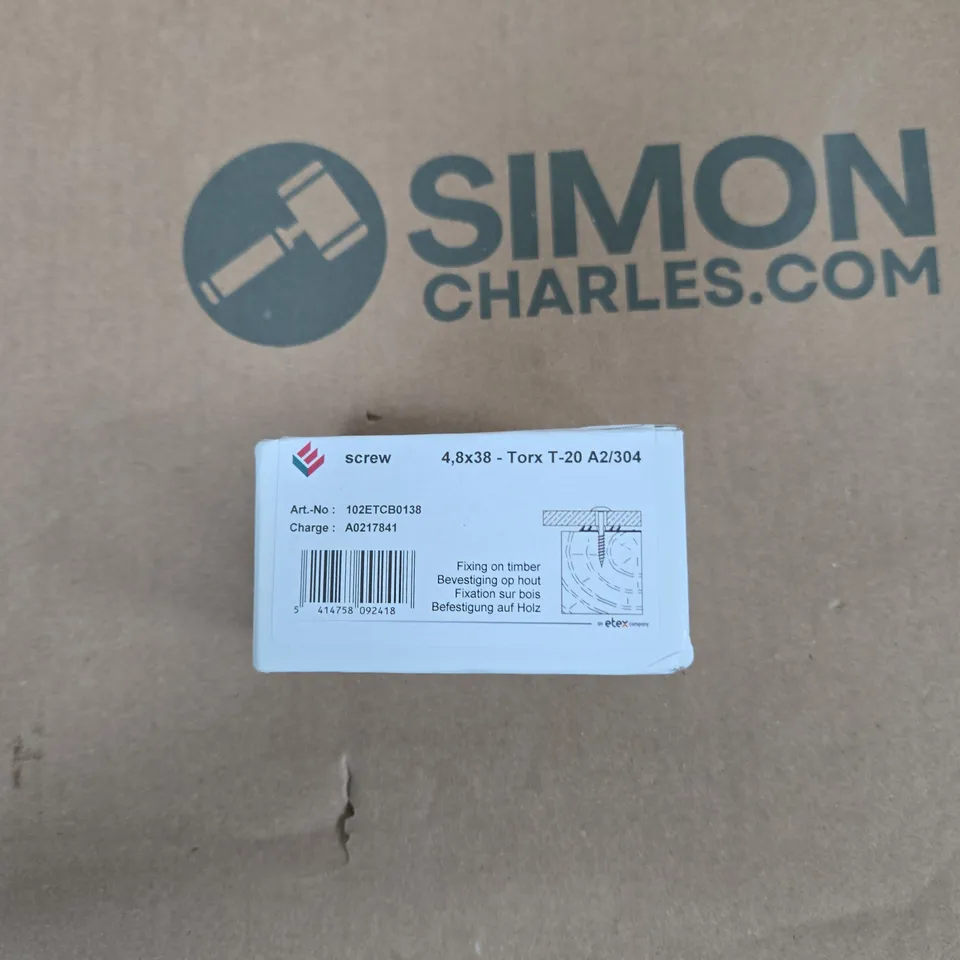 TOTE OF APPROXIMATELY 15 ASSORTED ITEMS TO INCLUDE: TORX T20 SCREWS