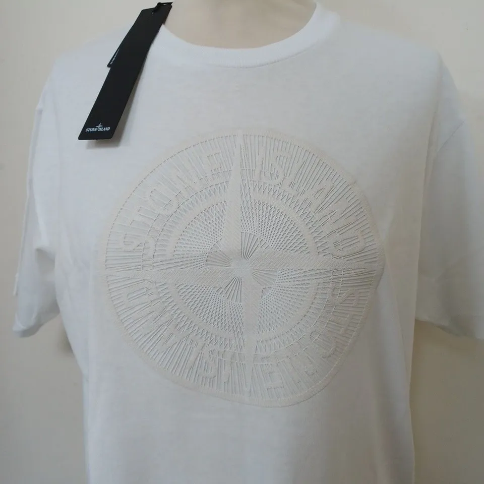 STONE ISLAND GRAPHIC T-SHIRT SIZE M