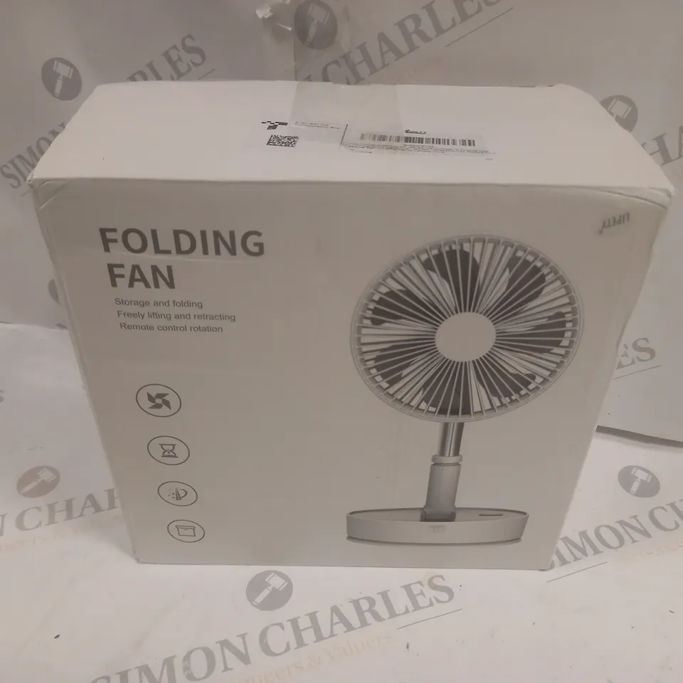 BOXED FOLDING FAN IN WHITE