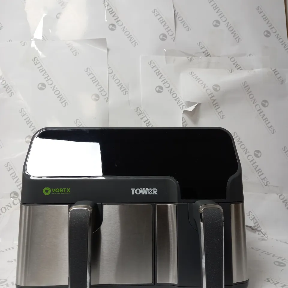 TOWER DUAL BASKET DIGITAL AIR FRYER 5.2L + 3.3L