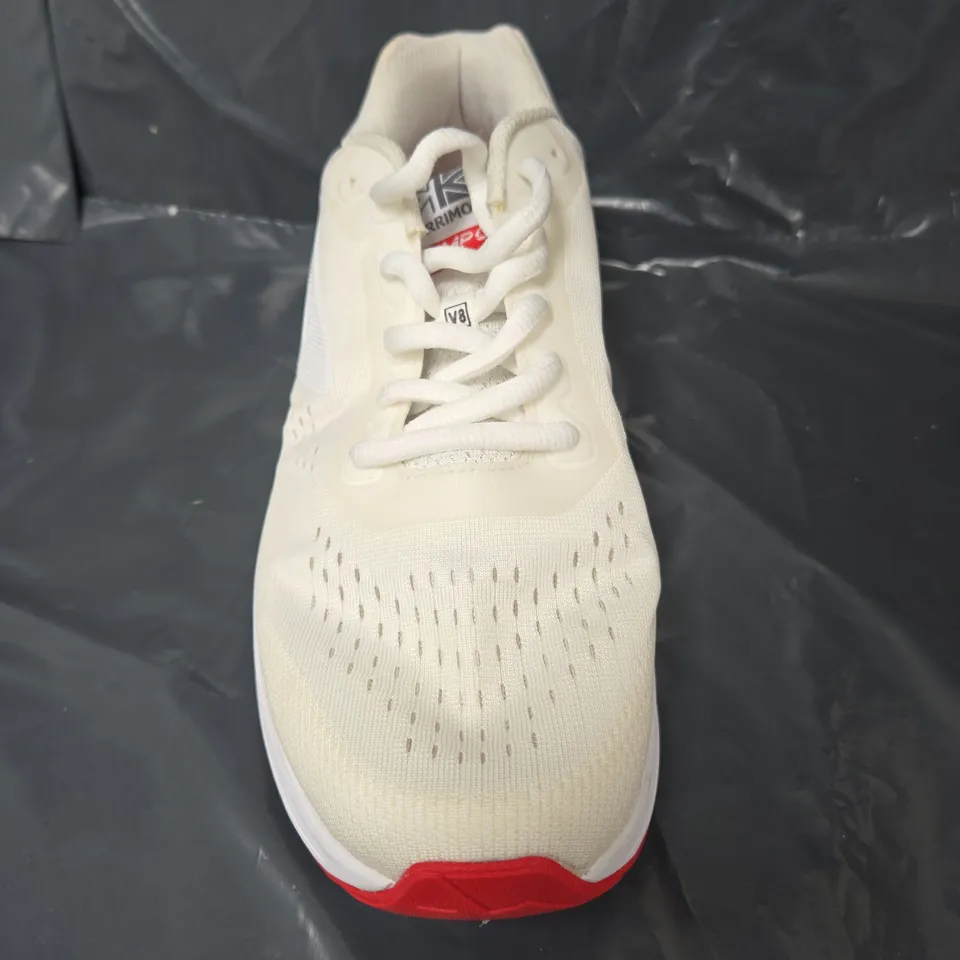 PAIR OF KARRIMOR TEMPO TRAINERS IN WHITE/RED - UK 10