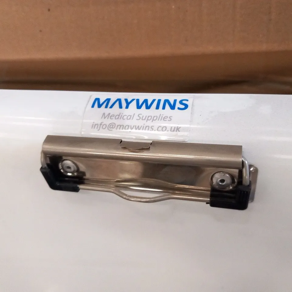 PALLET OF APPROXIMATELY 40 MAYWINS LARGE CLIP BOARDS