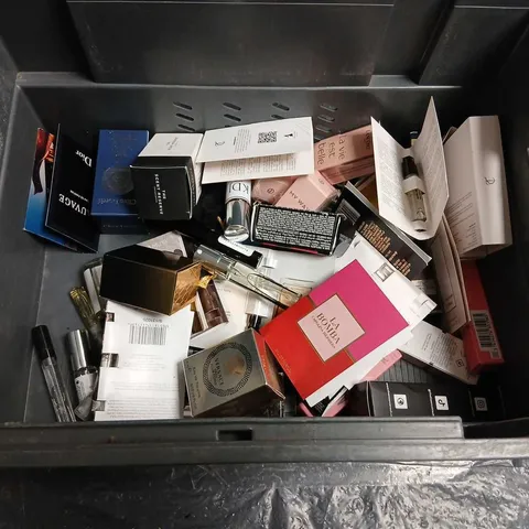 QUANTITY OF ASSORTED SAMPLES AND TESTERS