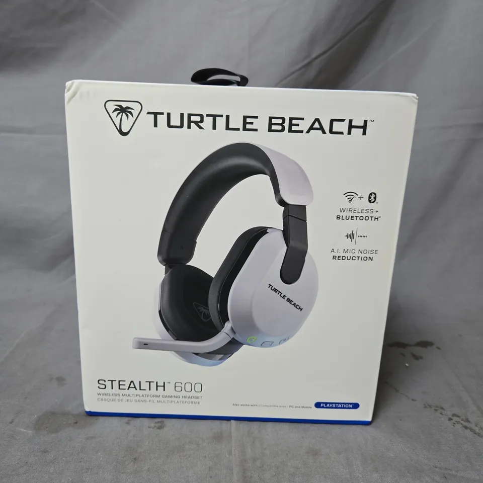 TURTLE BEACH STEALTH 600 WIRELESS GAMING HEADSET - BOXED (PLAYSTATION)
