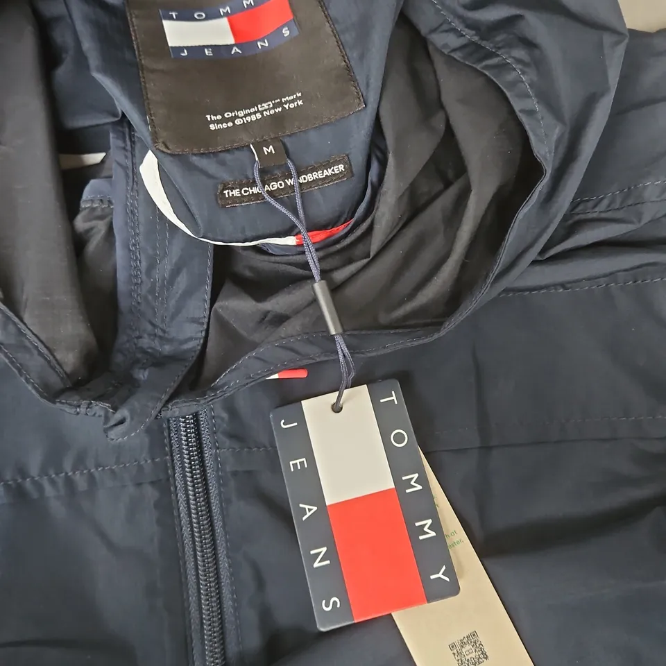 TOMMY JEANS WINDBREAKER JACKET – NAVY, MEN'S M