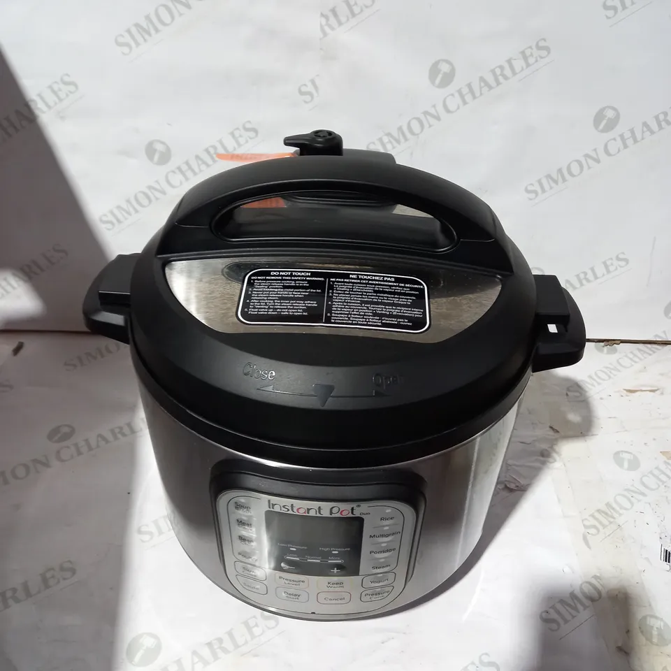 INSTANT POT DUO SMART PRESSURE COOKER
