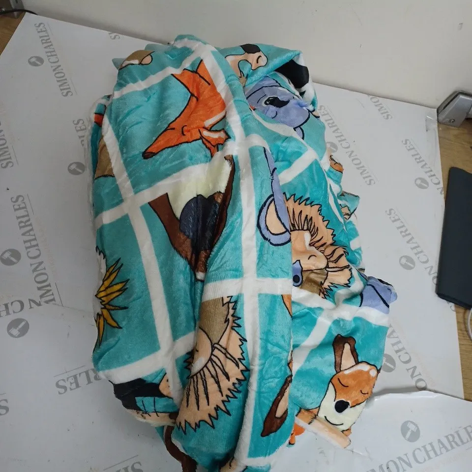 ANIMAL OODIE THROW