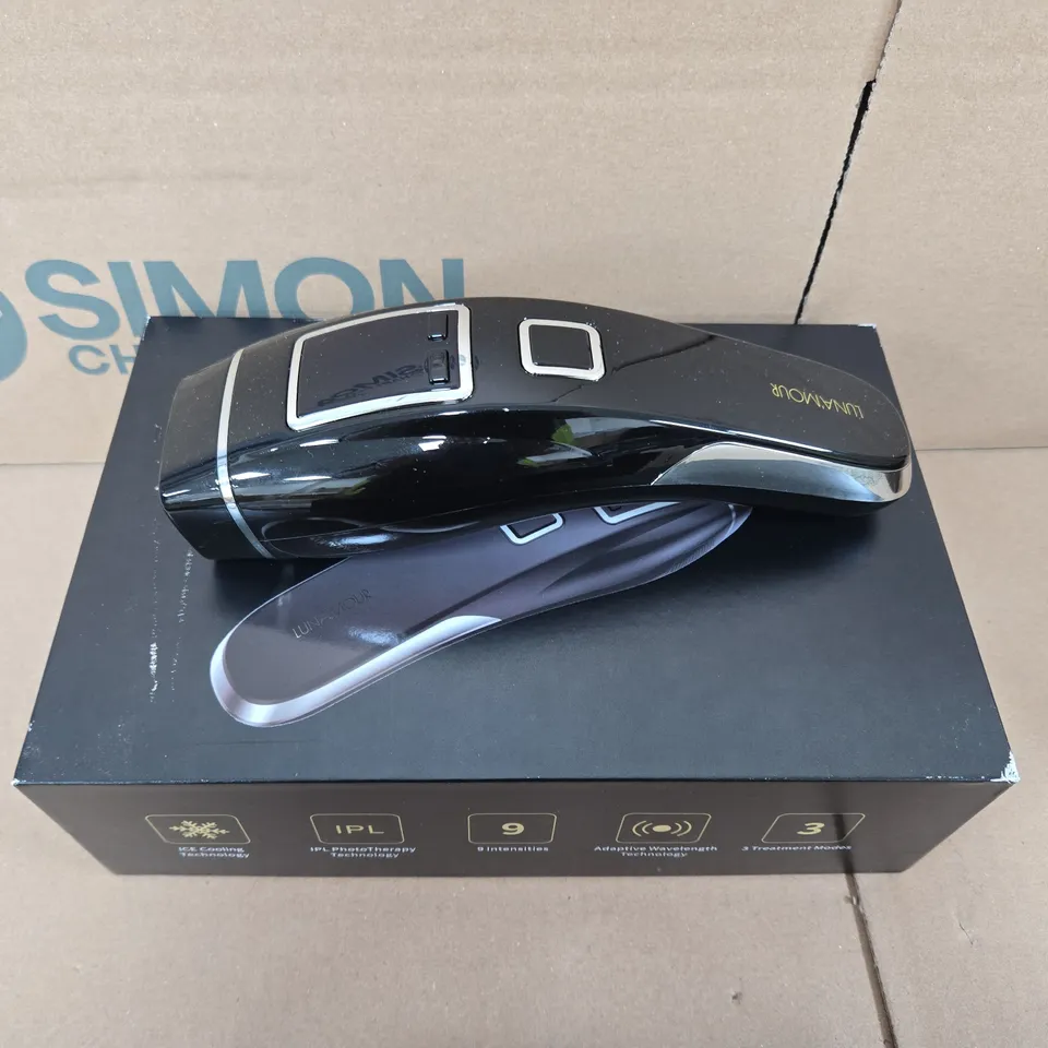 LUNA'AMOUR COOLPRO BLEMISH & HAIR REMOVAL SYSTEM – FACE & BODY DEVICE - BOXED