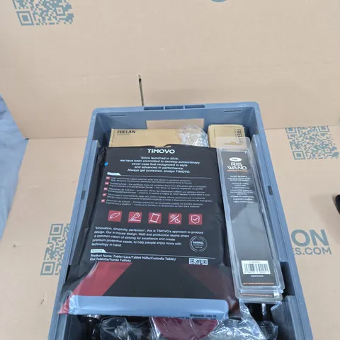 TOTE OF APPROXIMATELY 15 ASSORTED ITEMS TO INCLUDE: MULTI TOOL