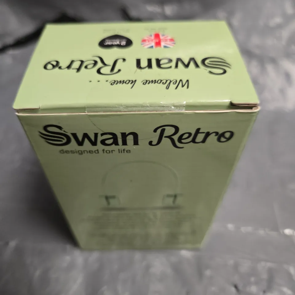 SWAN RETRO RECHARGEABLE NECK FAN – CORDLESS, 1000MAH, 3.3H RUNTIME (BOXED)