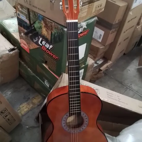 BOXED DAWOO ACOUSTIC GUITAR 