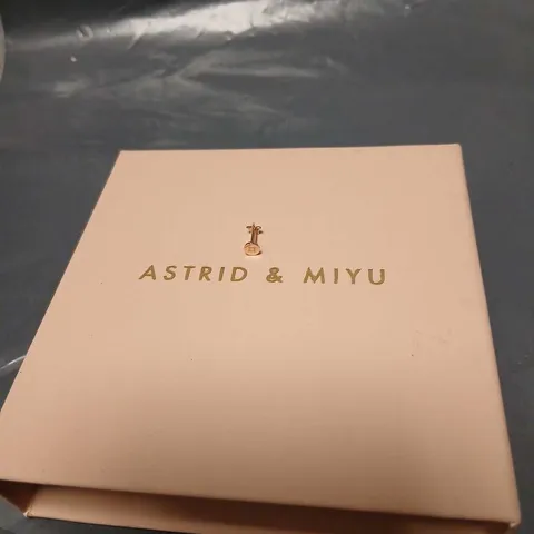 ASTRID & MIYU ROSE GOLD STUD