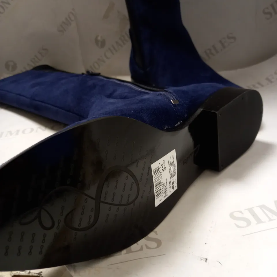 CLARKS NAVY SUEDE BIZZY BOOTS - SIZE 4