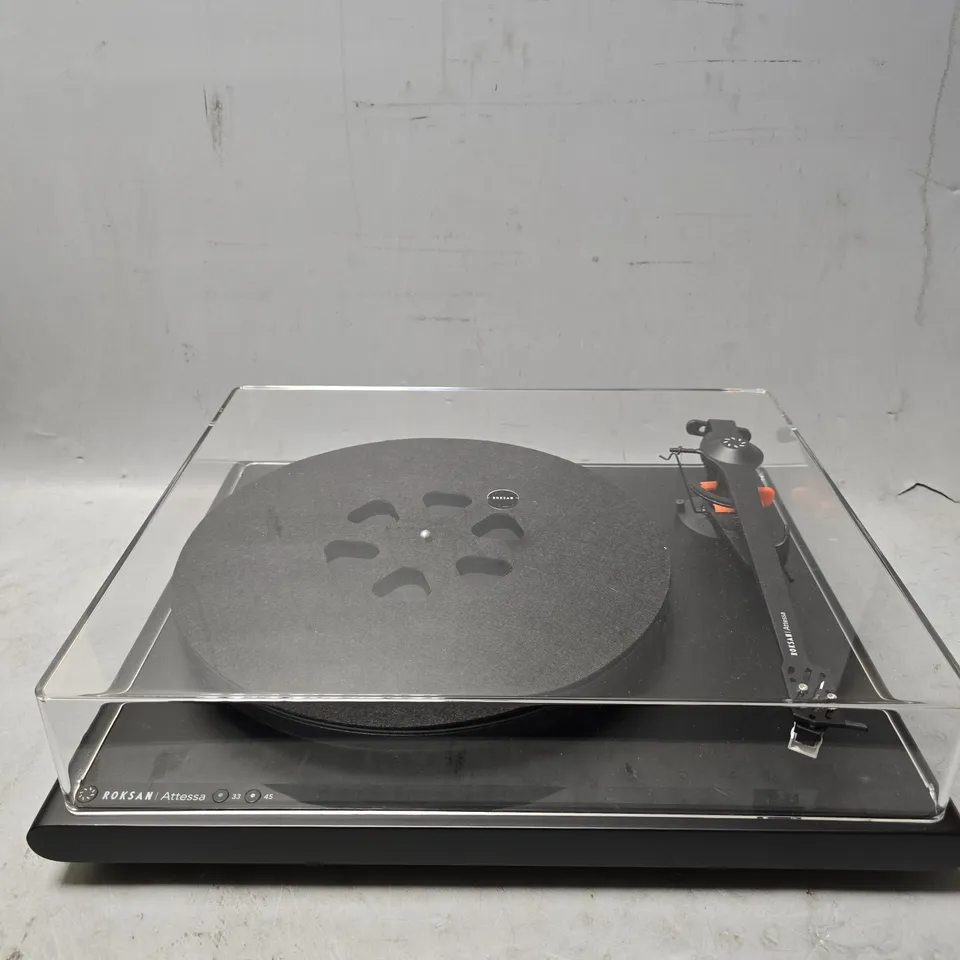 BOXED ROKSAN ATTESSA TURNTABLE 