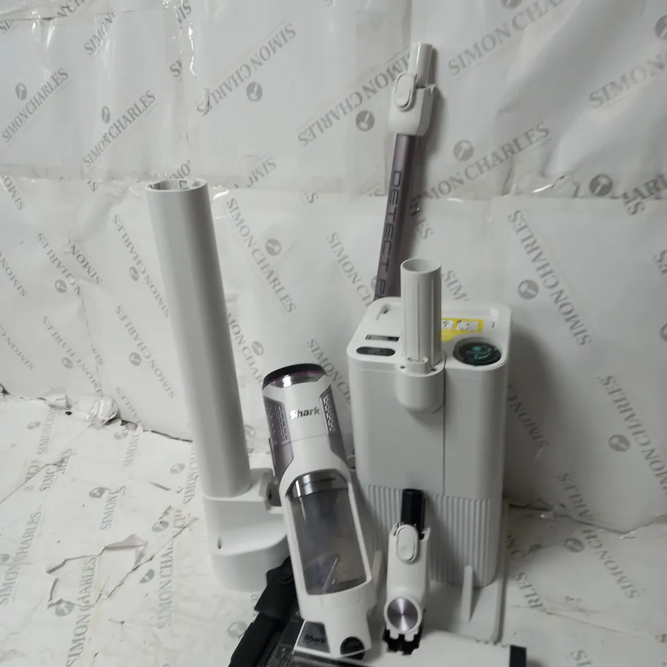 SHARK DETECT PRO 1.3L AUTO EMPTY VACUUM CLEANER IW3510UK