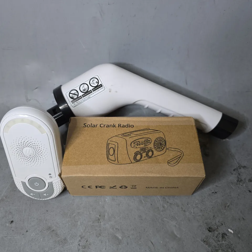 APPROXIMATELY 8 ASSORTED ITEMS TO INCLUDE - SOLAR CRANK RADIO , MOTOROLA MBP8 , ELECTRIC BATH SCRUBBER ETC