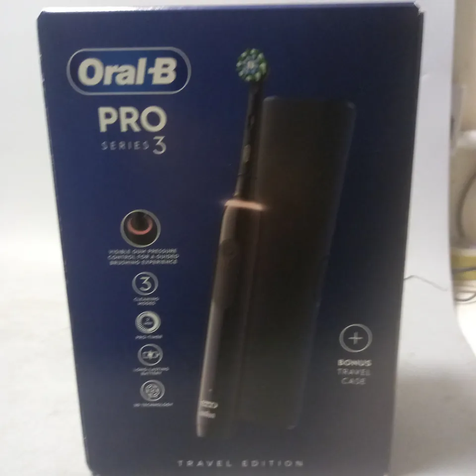 SEALED ORAL-B PRO SERIES 3 TRAVEL EDITION TOOTHBRUSH