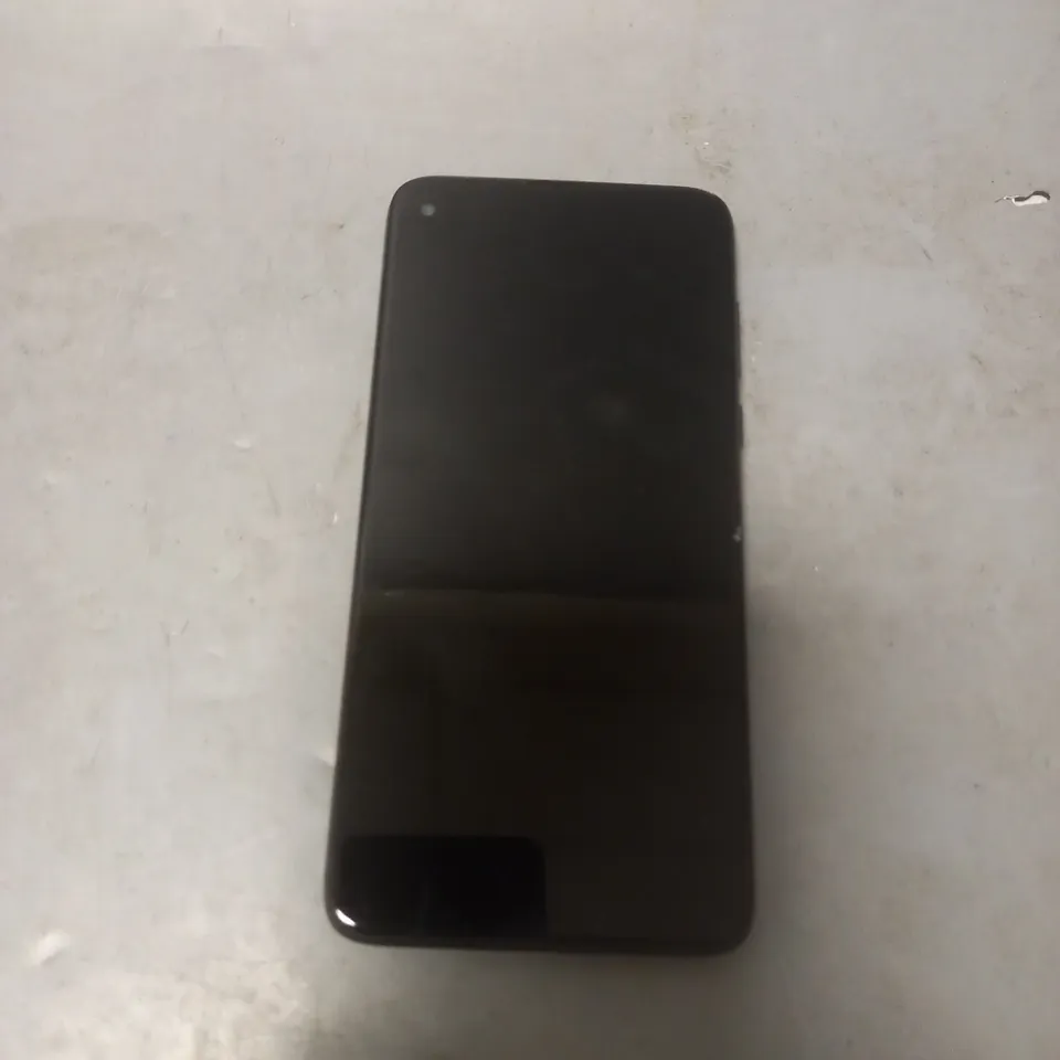 MOTOROLA G8 POWER SMARTPHONE IN BLACK