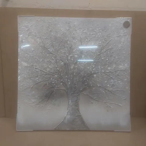 GLITTER DETAIL TREE SCENE CANVAS 