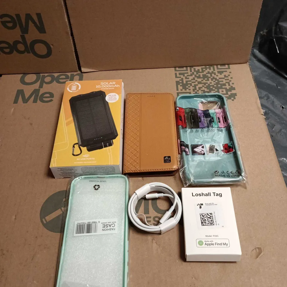 TOTE OF APPROXIMATELY 20 ASSORTED PHONE RELATED ITEMS TO INCLUDE CASES, CABLES, POWER BANK ETC