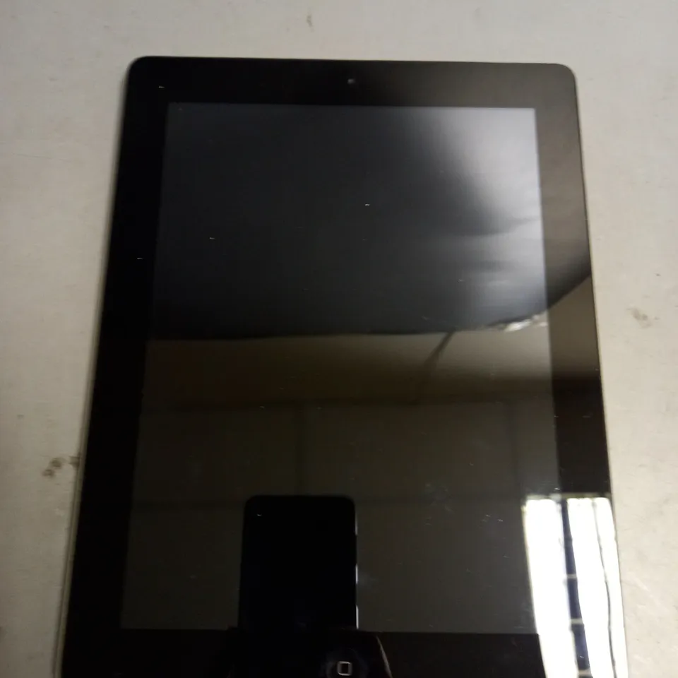 UNBOXED APPLE IPAD 4 GREY