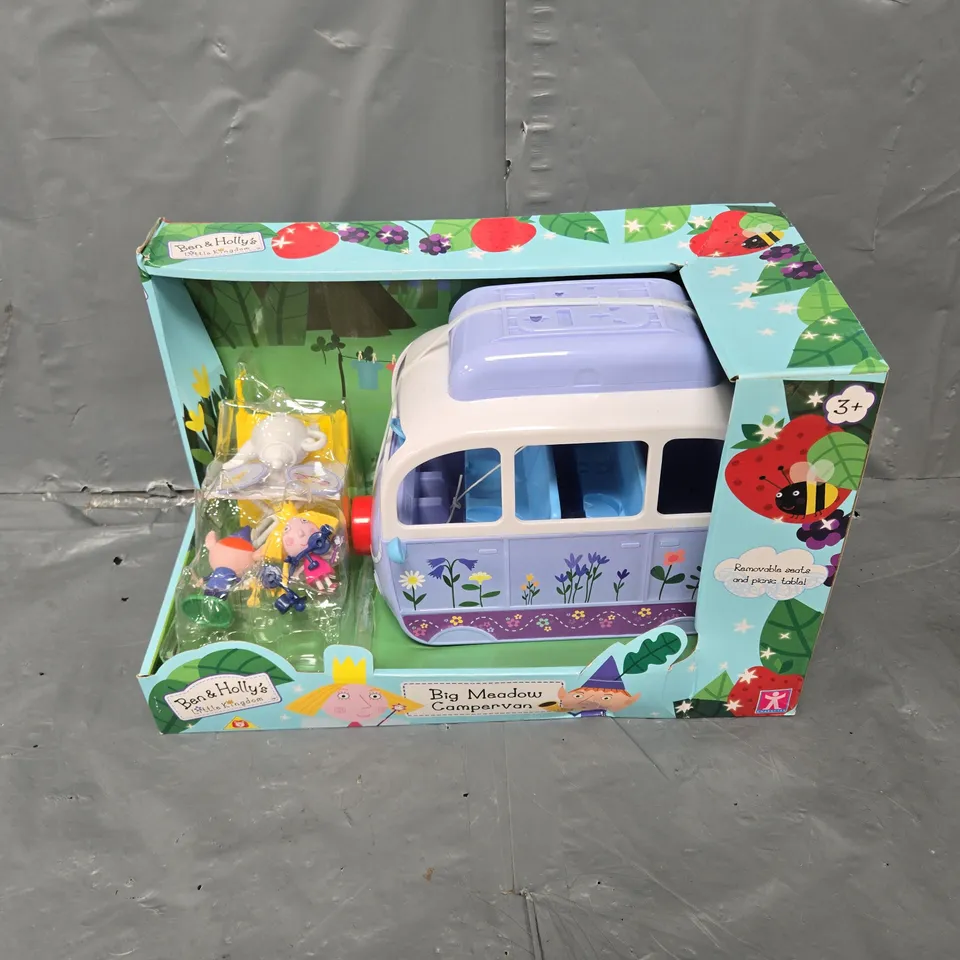 BEN & HOLLY BIG MEADOW CAMPERVAN 