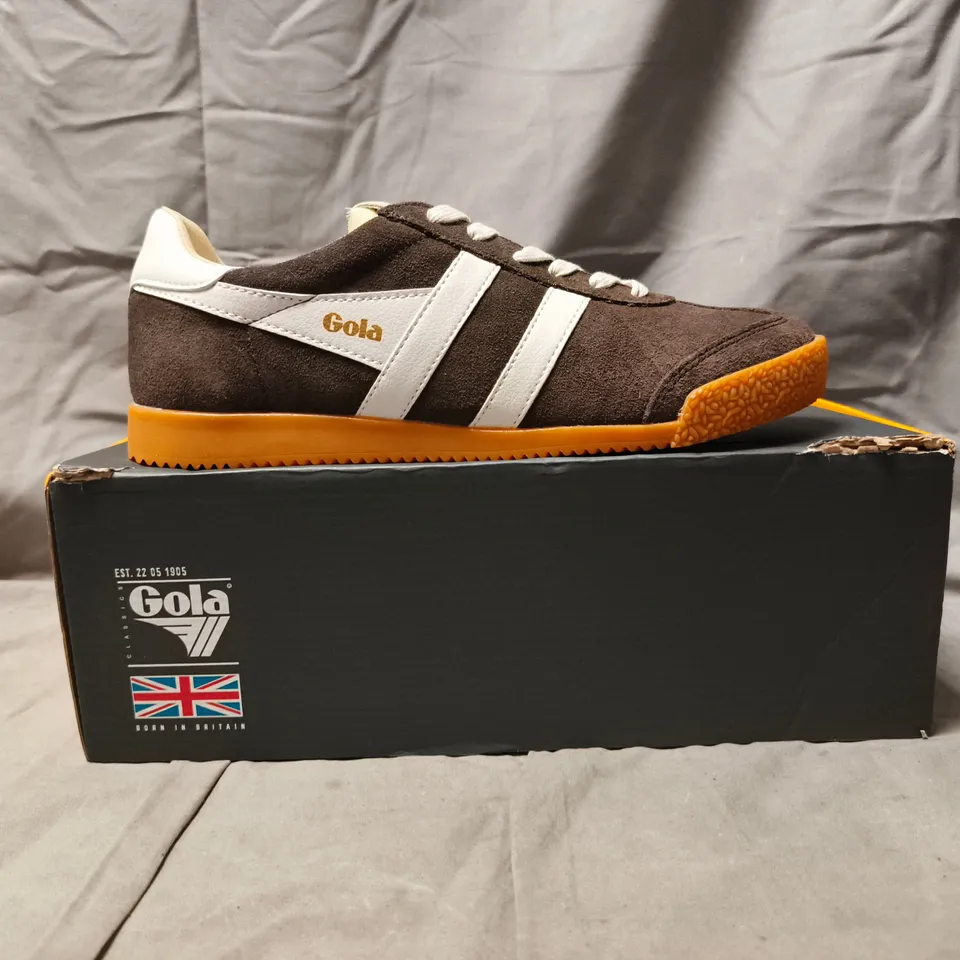 BOXED PAIR OF GOLA WOMEN'S ELAN TRAINERS IN MOCHA/WHITE SIZE UK 6