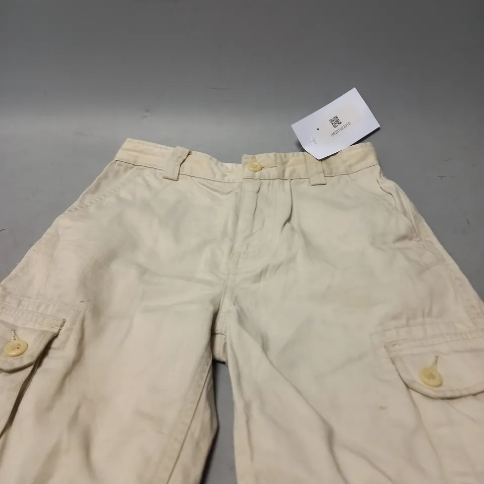 POLO RALPH LAUREN CHINO SHORTS IN CREAM - SIZE 7