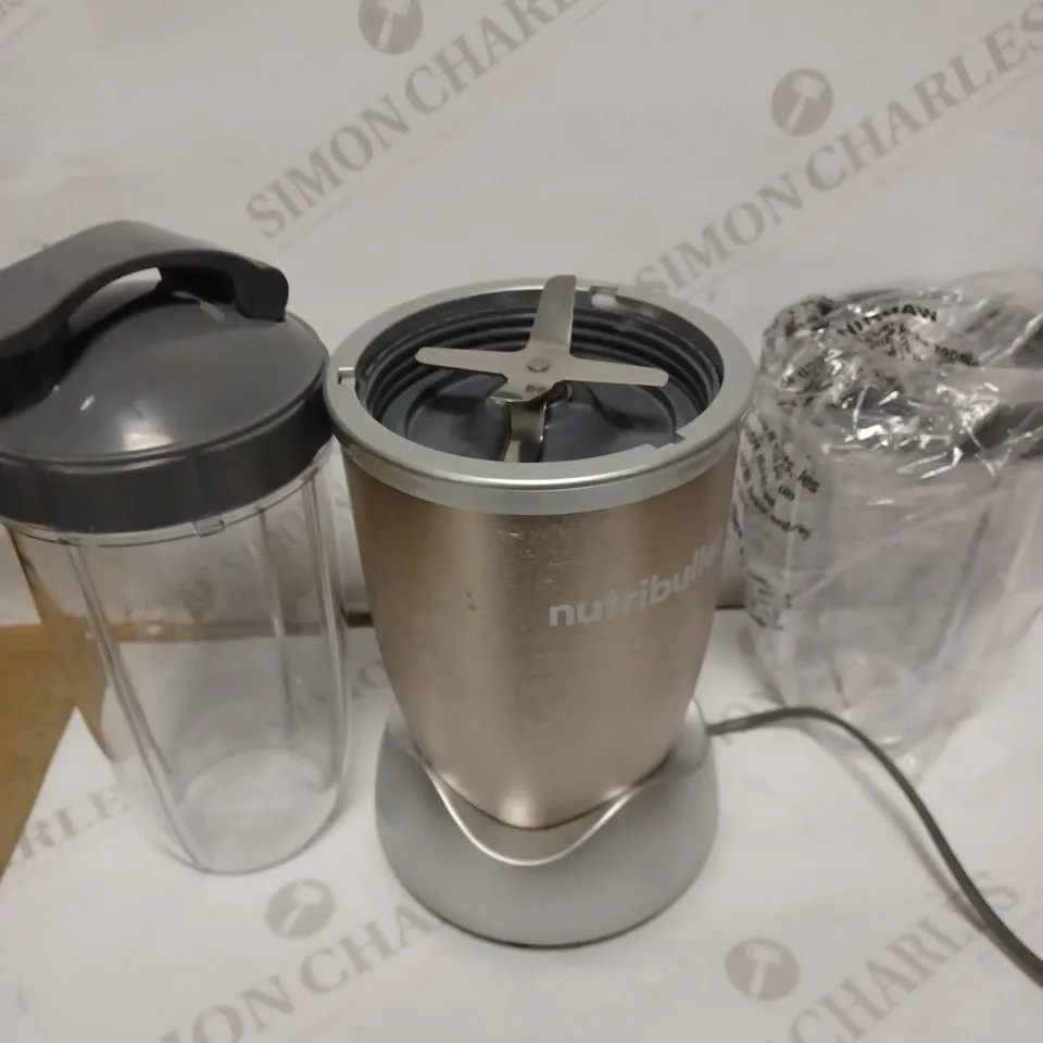 NUTRIBULLET 900W BLENDER CHAMPAGNE MULTI-FUNCTION SMOOTHIE MAKER