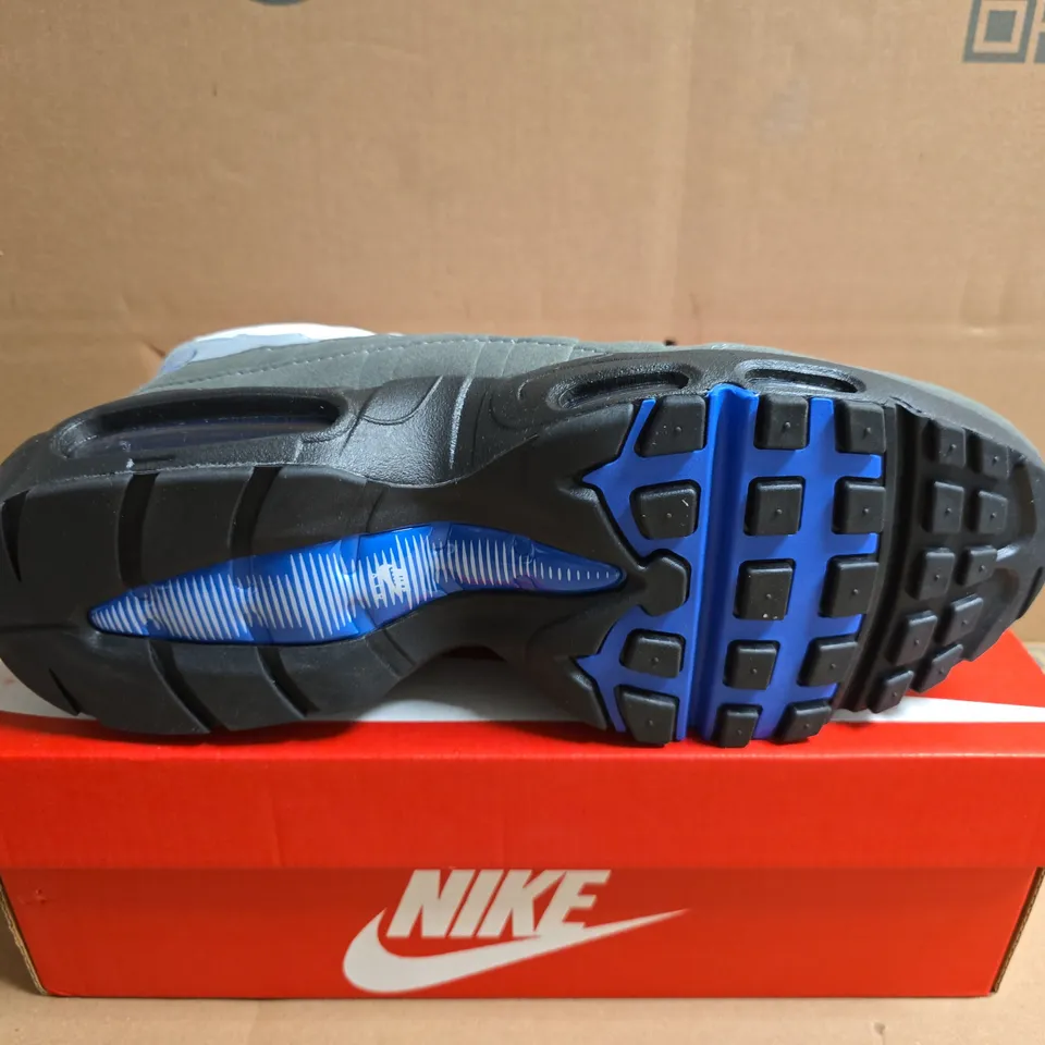 BOXED PAIR OF NIKE AIR MAX 95 TT – UK 8 