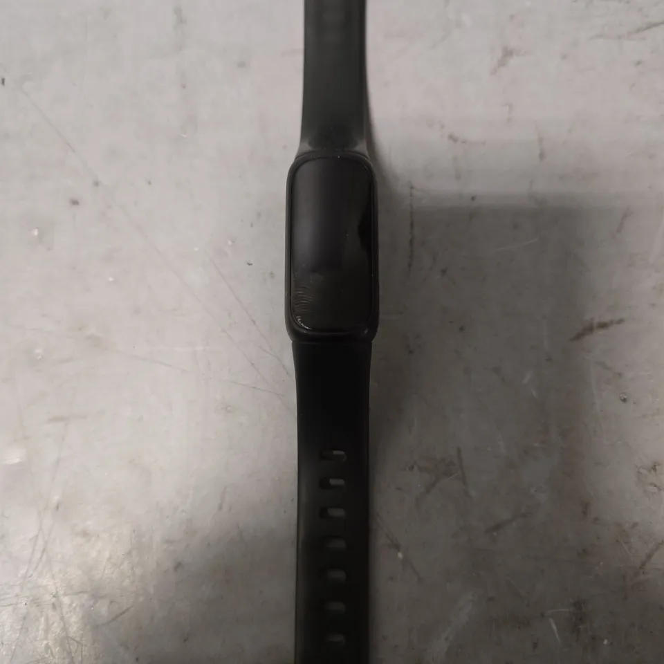 FITBIT BLACK FITNESS TRACKER WATCH - MODEL UNSPECIFIED