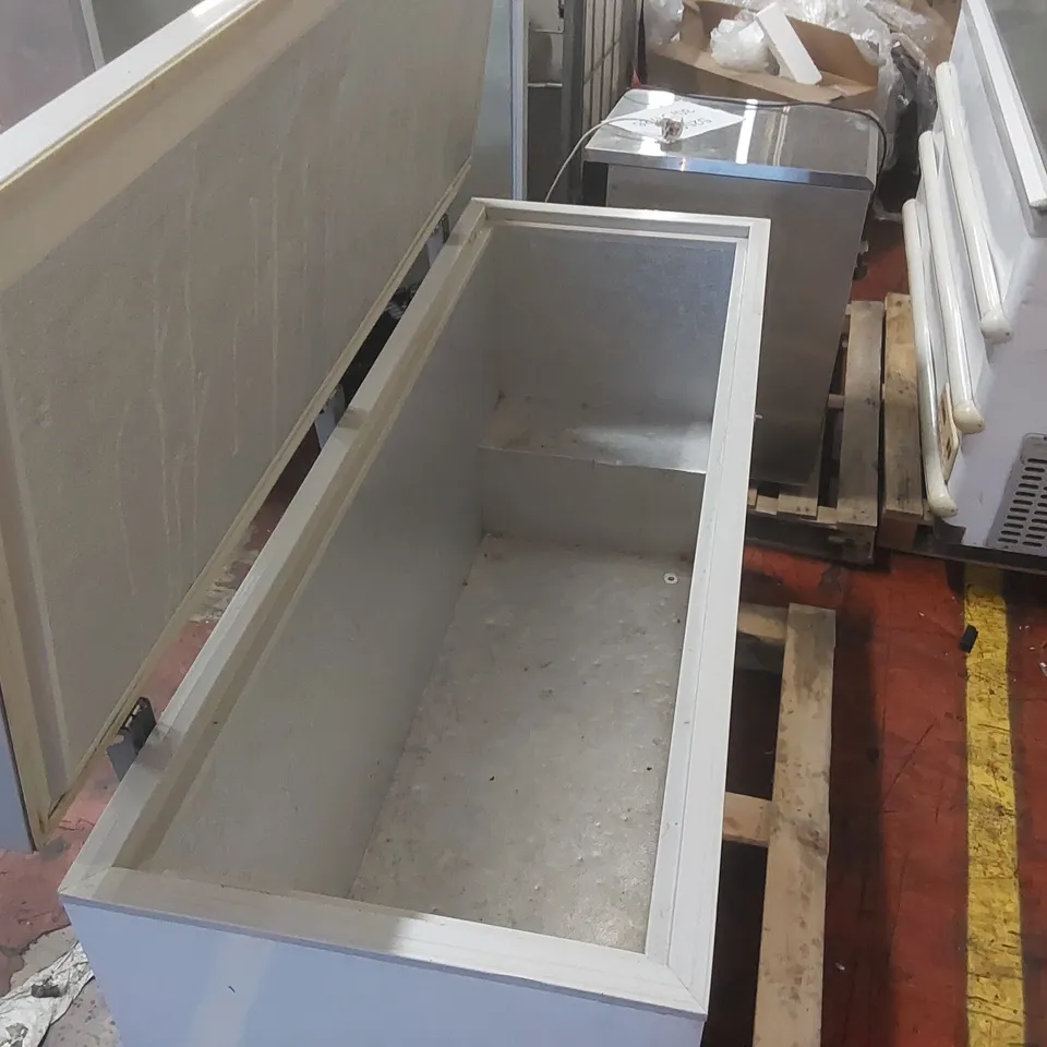 GRAM HF600C CHEST FREEZER