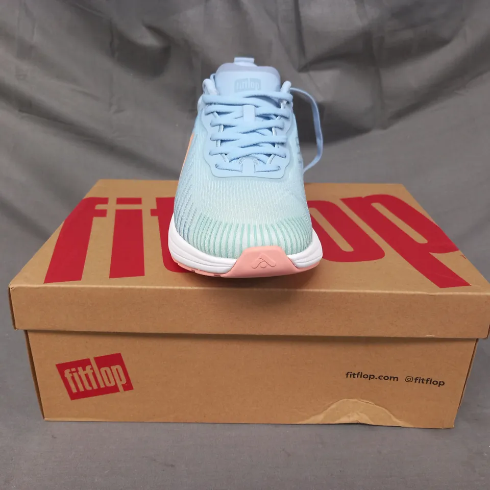 BOXED PAIR OF FITFLOP RUNNER OMBRE-EDITION MESH SNEAKERS IN BLUE/GREEN PASTEL GRADIENT UK SIZE 4.5