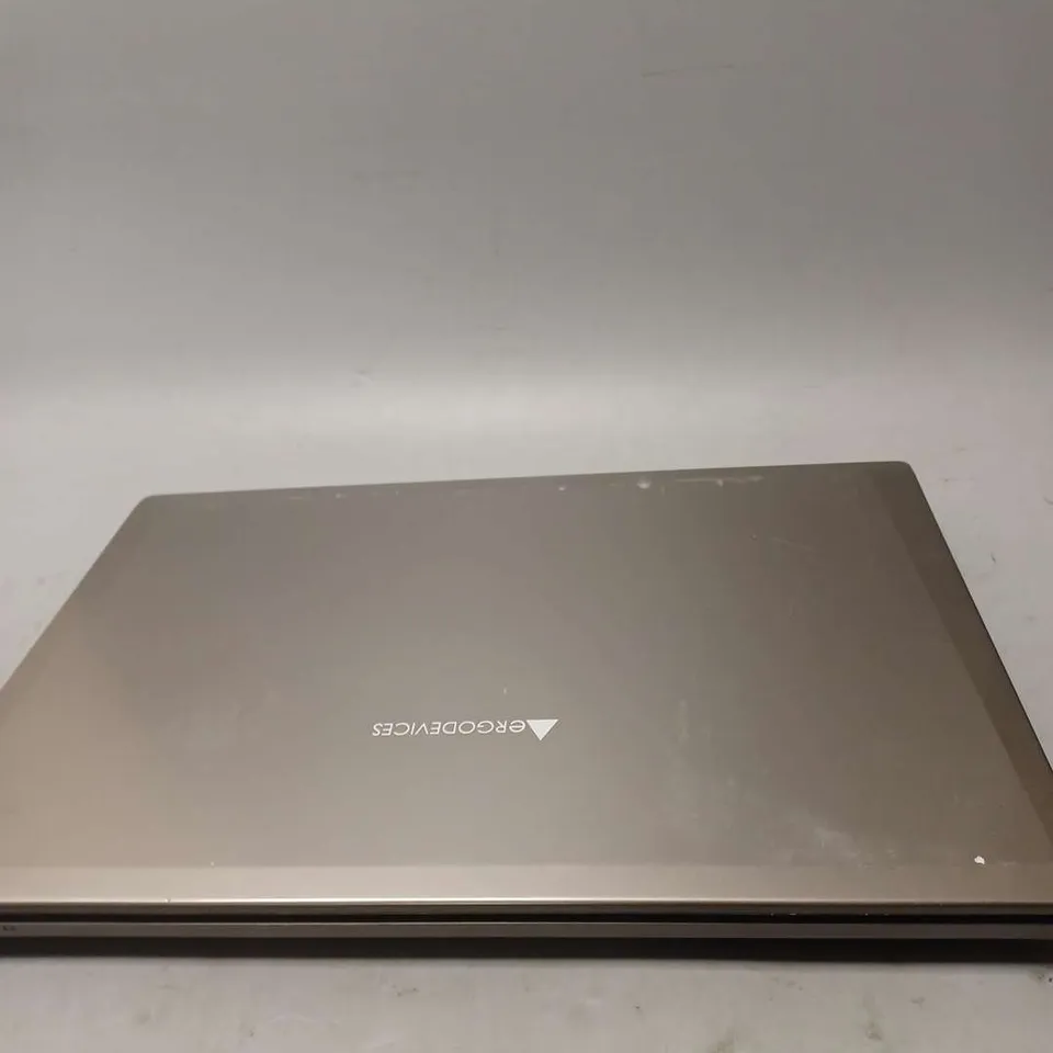ERGODEVICES NOTEBOOK COMPUTER  