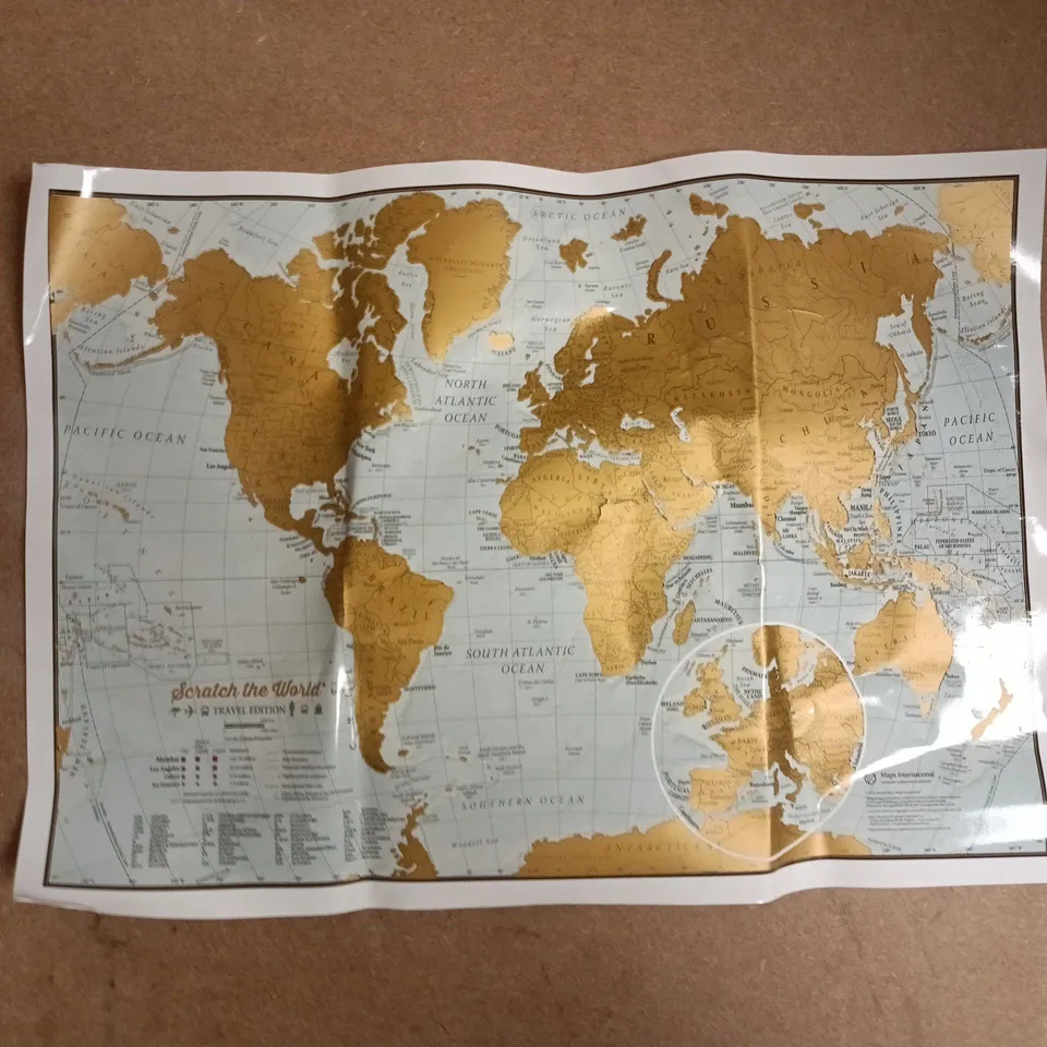 BOX OF APPROXIMATELY 30 ASSORTED ART PRINTS AND POSTERS