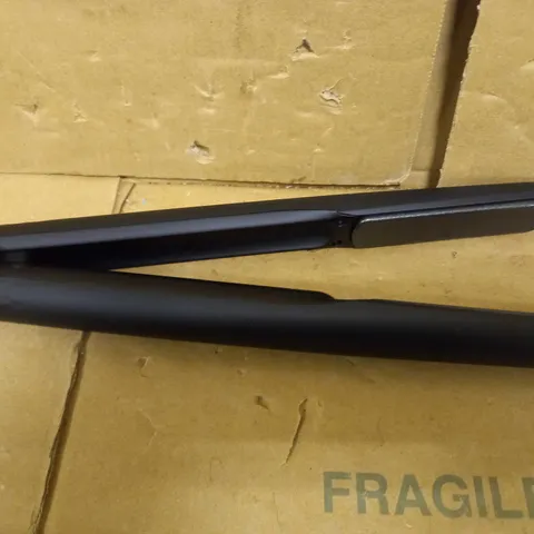 REVAMP PROGLOSS LIBERATE CORDLESS CERAMIC HAIR STRAIGHTENER