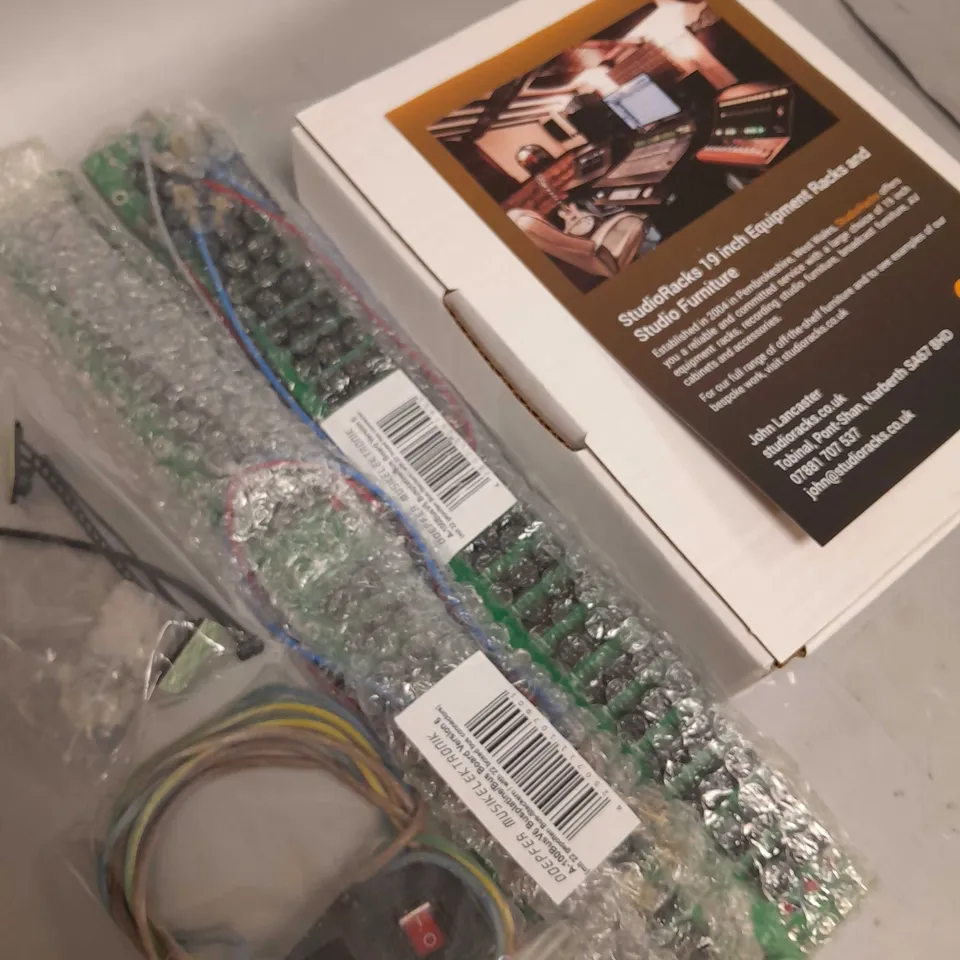 DOEPFER A-100 BUS BOARD V6