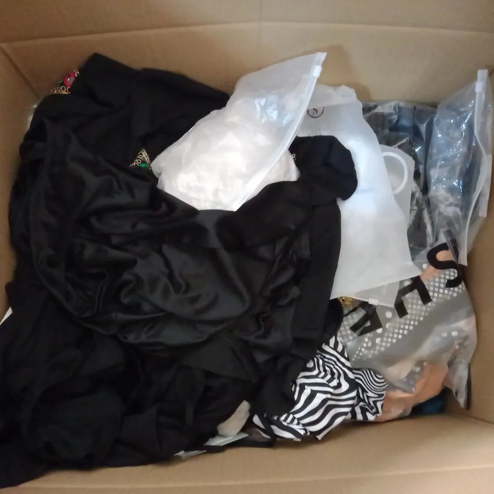 BOX OF LARGE QUANTITY ASSORTED CLOTHING ITEMS TO INCLUDE - DRESSES, T-SHIRTS AND TROUSERS