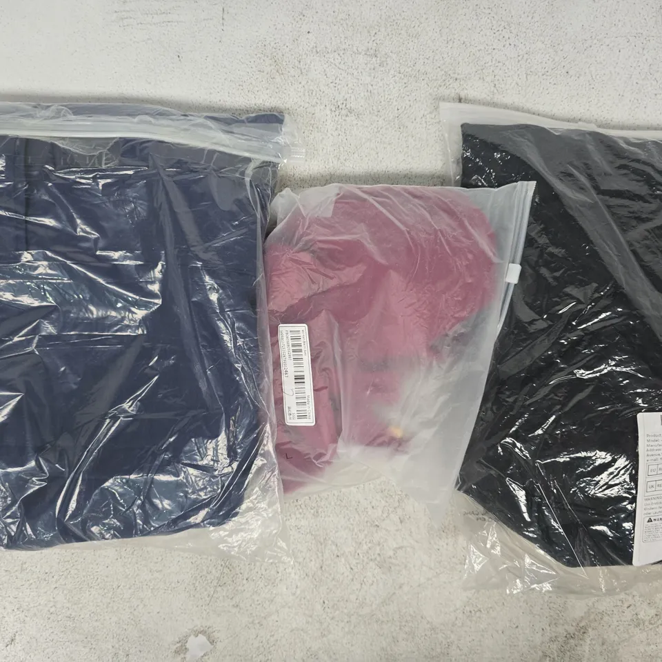 APPROXIMATELY 20 ASSORTED CLOTHING AND FASHION PRODUCTS IN VARIOUS STYLES AND SIZES - COLLECTION ONLY
