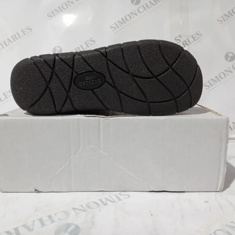 BOXED PAIR OF EARTH ORIGINS EMMALYN BEIGE BOOTIES - SIZE 5