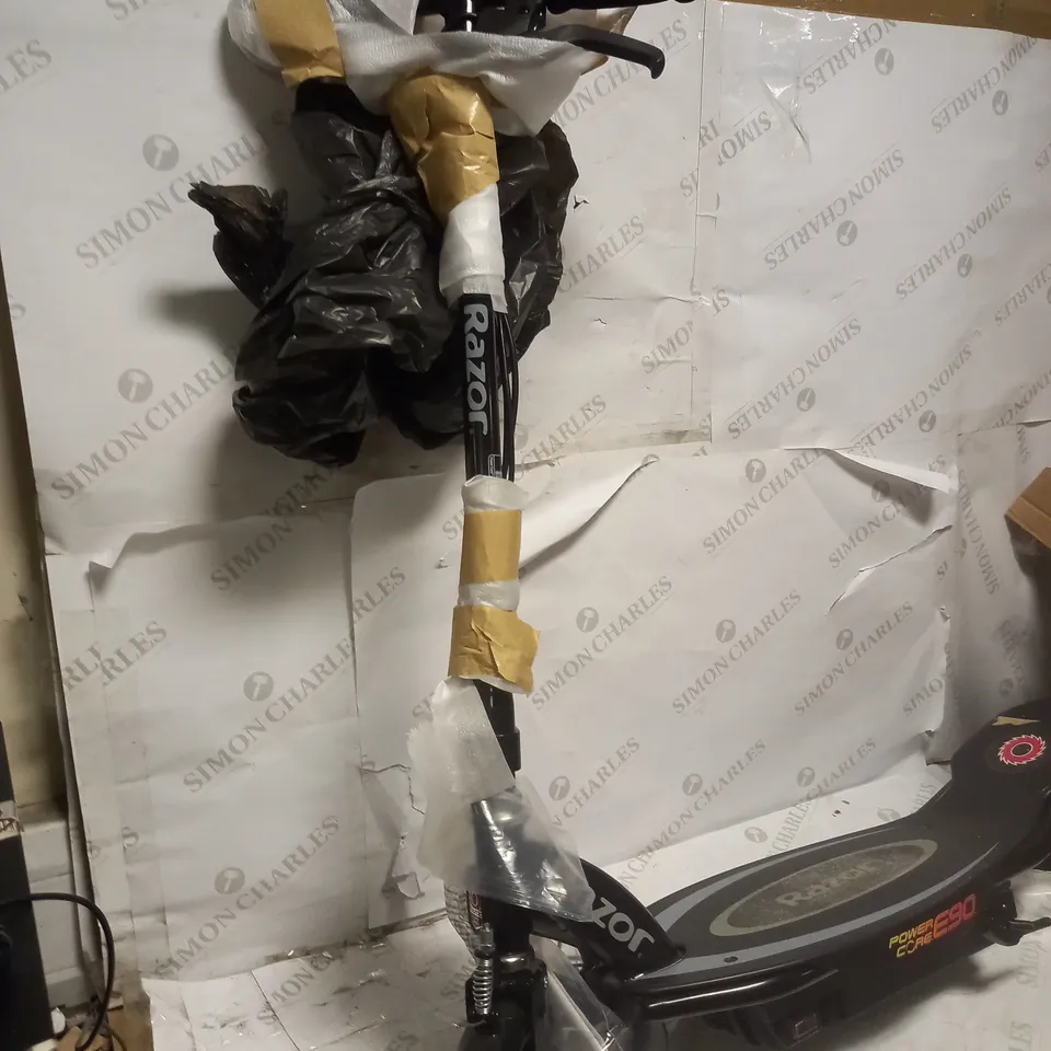 RAZOR POWERCORE E90 SCOOTER BLACK - COLLECTION ONLY RRP £199.99
