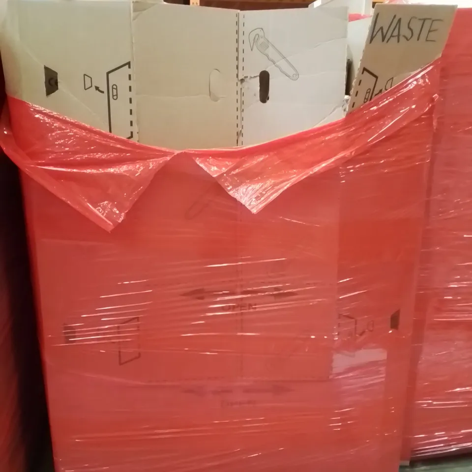 PALLET CONTAINING ASSORTED PRODUCTS INCLUDING PICTURE FRAME, STAR WARS SABINE WREN HELMET, ROLLER SKATES & RETRACTABLE SAFETY GATE