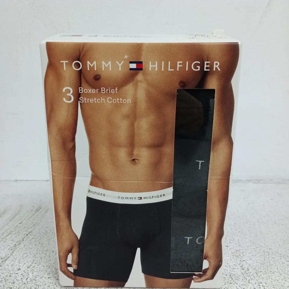 BOXED TOMMY HILFIGER 3 PACK SIGNATURE COLLECTION COTTON BRIEFS - SMALL