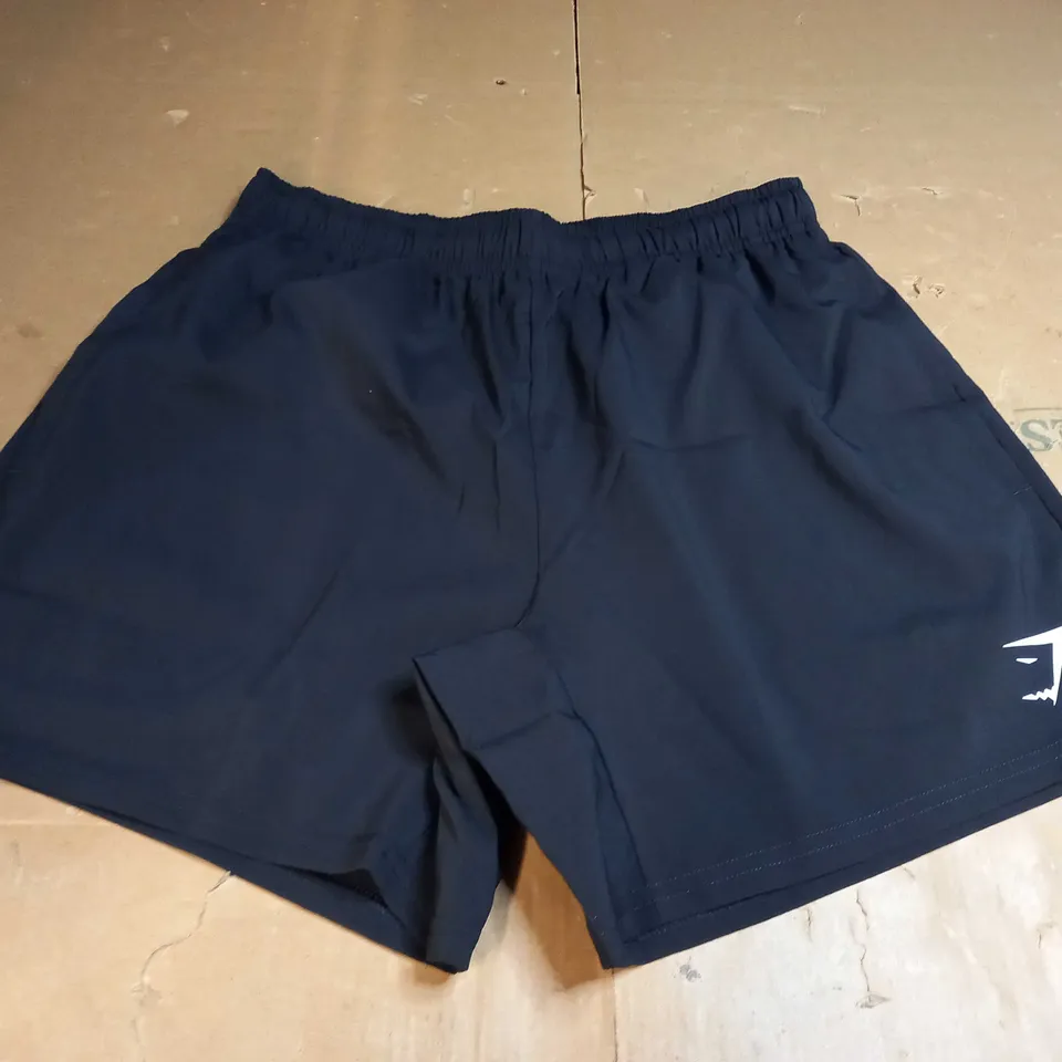 GYMSHARK TRANING SHORTS SIZE S