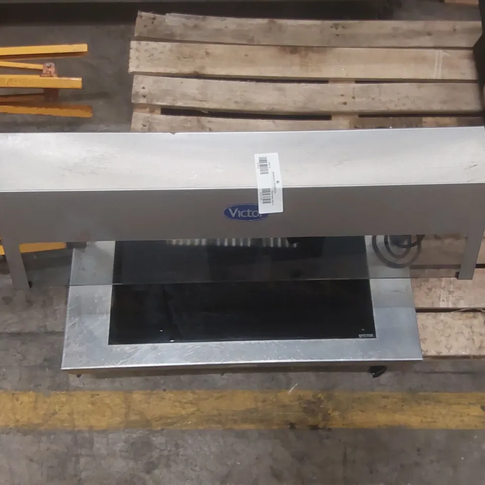 VICTOR COMMERCIAL TABLE TOP HOT PLATE WITH GANTRY