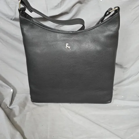 BLACK PEBBLE-GRAIN LEATHER SHOULDER BAG WITH SMALL WHITE LOGO 