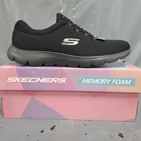 BOXED PAIR OF SKECHERS SLIP-ON SHOES IN BLACK SIZE UK 8
